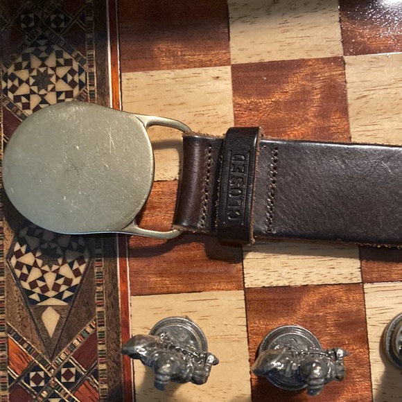 Closed brand women’s belt. Genuine leather made in Italy. European size 80 main image 4